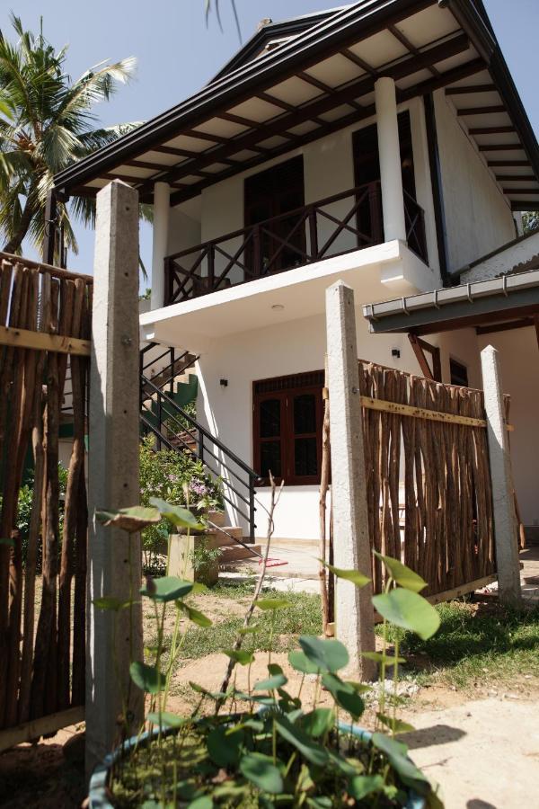 Hotel Surf Nest Hiriketiya Dikwella Esterno foto