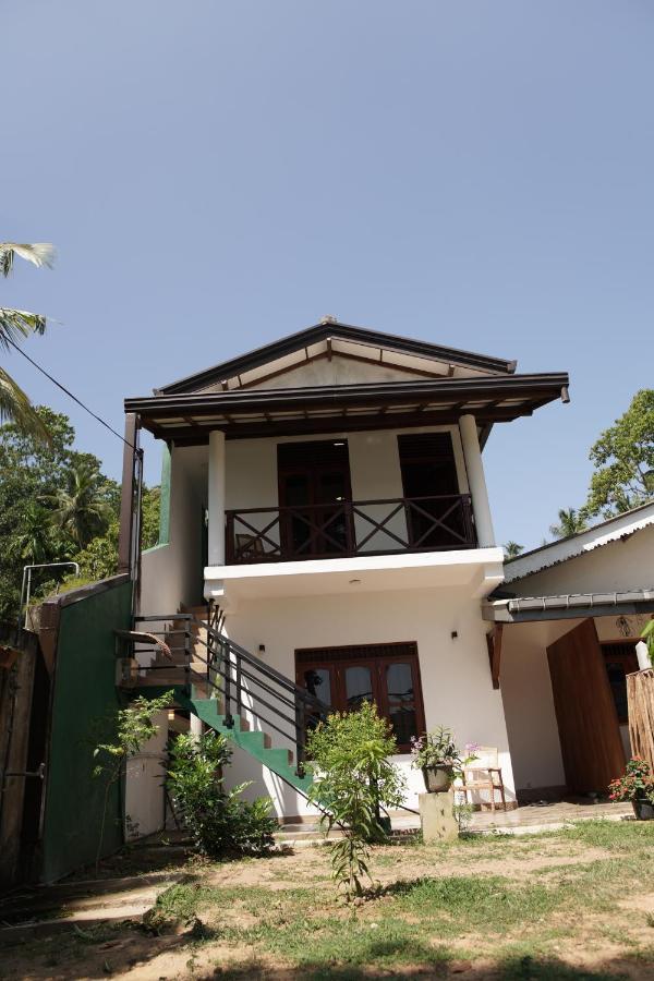 Hotel Surf Nest Hiriketiya Dikwella Esterno foto