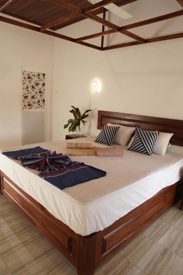 Hotel Surf Nest Hiriketiya Dikwella Esterno foto