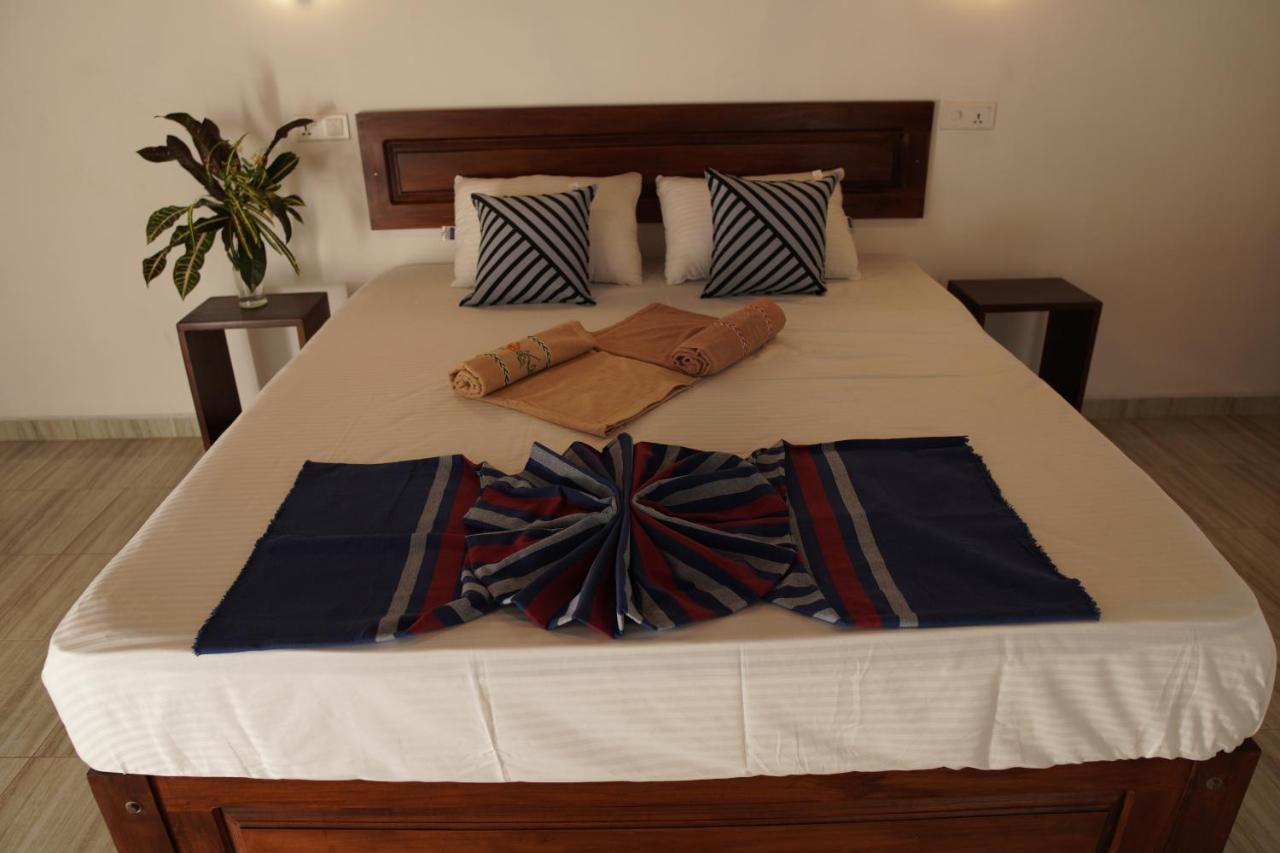 Hotel Surf Nest Hiriketiya Dikwella Esterno foto