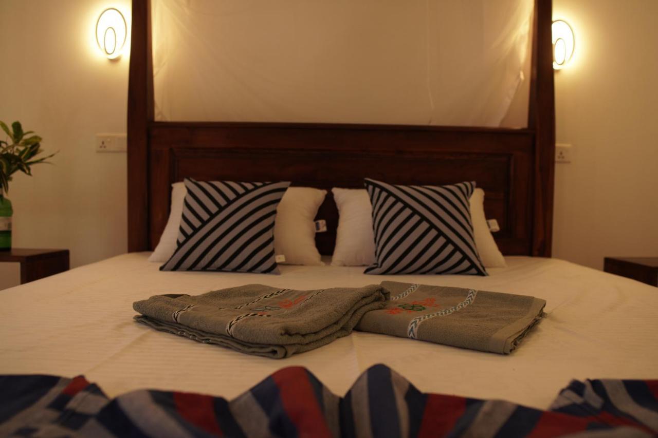 Hotel Surf Nest Hiriketiya Dikwella Esterno foto